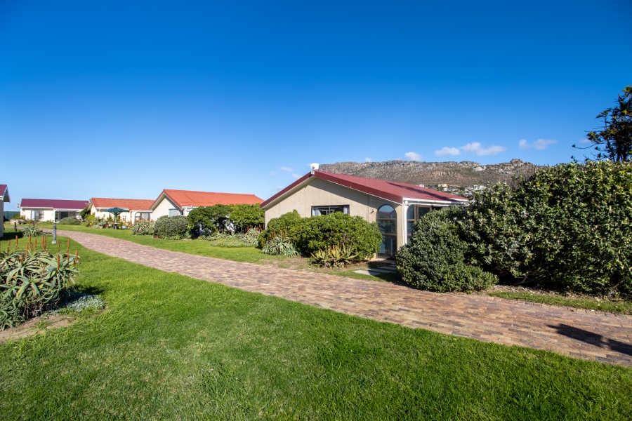 To Let 2 Bedroom Property for Rent in Fish Hoek Western Cape